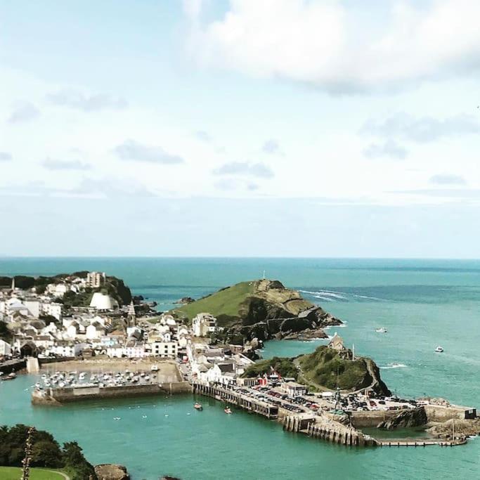Paramount Apartments Ilfracombe, Arty Seaside Holiday Apartments Exteriér fotografie