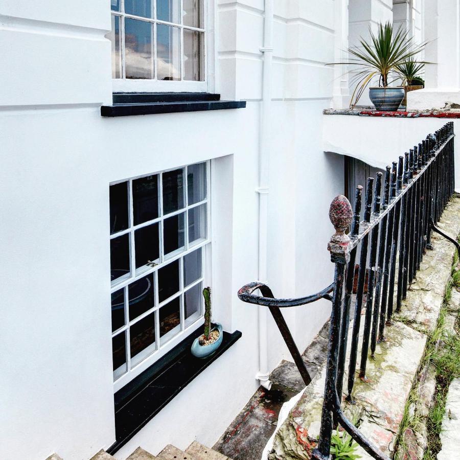 Paramount Apartments Ilfracombe, Arty Seaside Holiday Apartments Exteriér fotografie